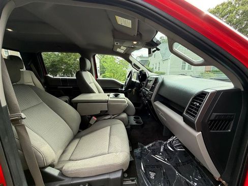 Used 2019 Ford F150 XLT w/ Equipment Group 302A Luxury AWD/4WD image 20