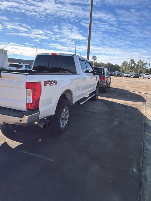 Used 2017 Ford F250 Lariat w/ Lariat Ultimate Package AWD/4WD image 9