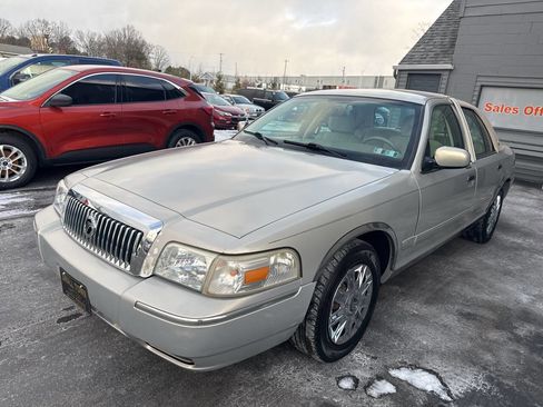 Used 2008 Mercury Grand Marquis GS image 3