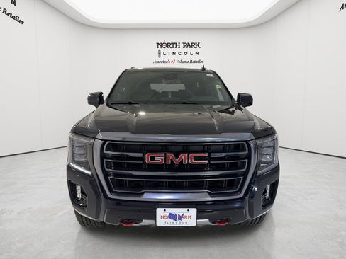 Used 2024 GMC Yukon AT4 w/ Technology Package AWD/4WD image 33