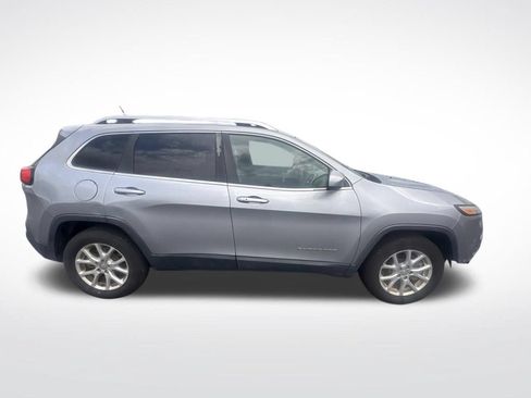 Used 2014 Jeep Cherokee Latitude w/ Comfort/Convenience Group AWD/4WD image 11