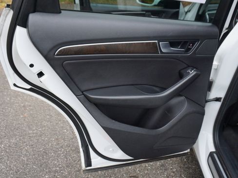 Used 2017 Audi Q5 2.0T Premium Plus w/ Premium Plus Package image 26