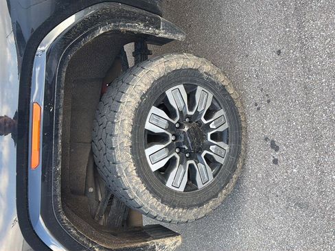 Used 2024 GMC Sierra 2500 Denali w/ Technology Package image 4