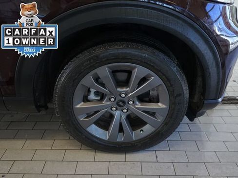 Used 2022 Ford Explorer XLT w/ Equipment Group 202A AWD/4WD image 15
