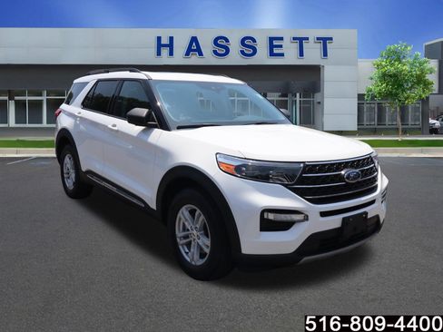Used 2022 Ford Explorer XLT w/ Equipment Group 202A AWD/4WD image 1