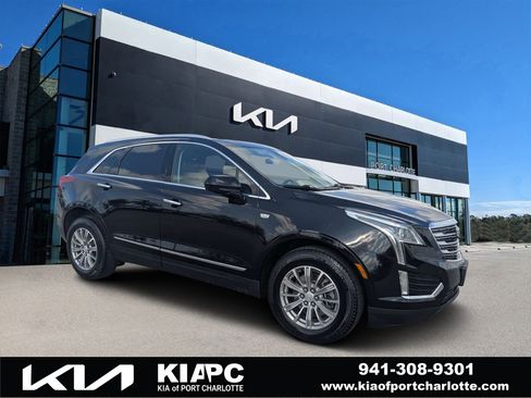 Used 2017 Cadillac XT5 Luxury w/ Driver Awareness Package AWD/4WD image 1