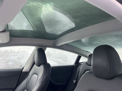 Used 2023 Tesla Model 3 Performance image 16