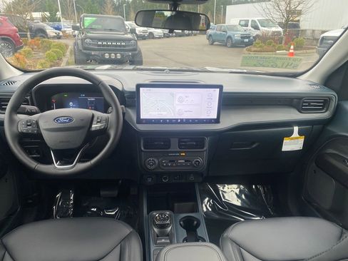 New 2026 Ford Maverick Lariat w/ Black Appearance Package image 15