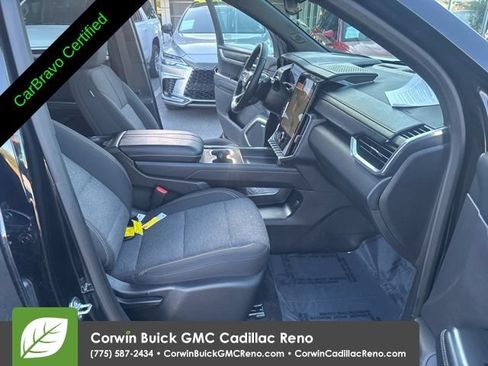 Certified 2025 GMC Acadia Elevation AWD/4WD image 35