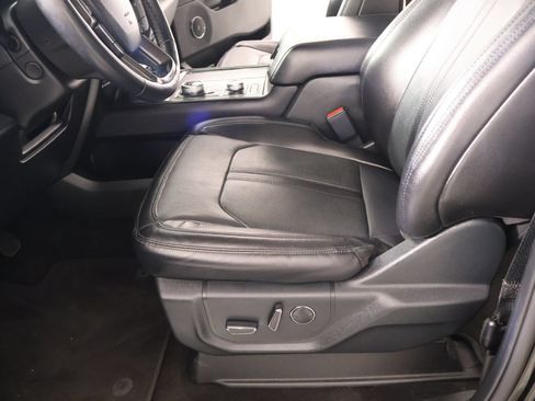 Used 2021 Ford Expedition Limited AWD/4WD image 12