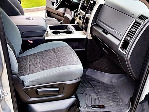 Used 2018 RAM 1500 Big Horn image 15