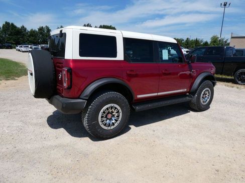 New 2026 Ford Bronco Outer Banks w/ Sasquatch Package AWD/4WD image 5