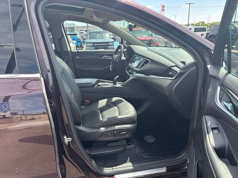 Used 2021 Buick Enclave Avenir w/ Avenir Technology Package AWD/4WD image 36