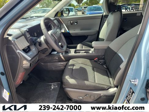New 2027 Kia Seltos S FWD image 19