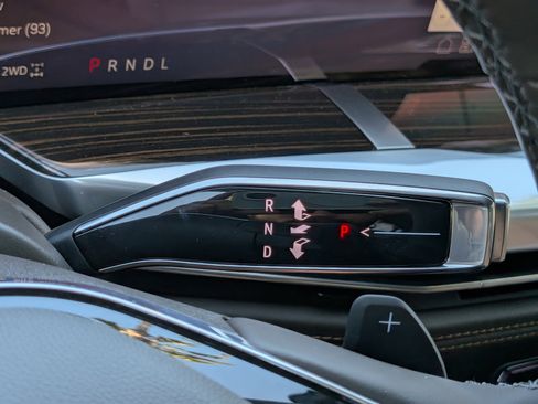 New 2026 Cadillac Escalade ESV Luxury image 22