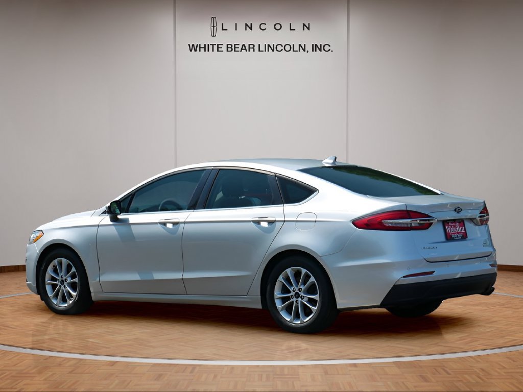 Used 2019 Ford Fusion SE FWD image 7