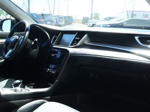 Used 2019 INFINITI QX50 Luxe w/ Cargo Package image 36