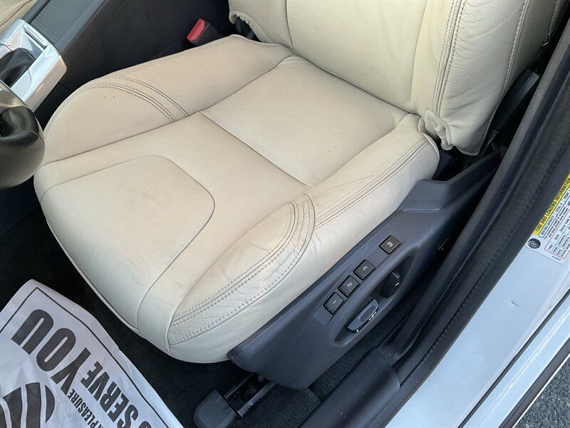 Used 2017 Volvo S60 T5 Dynamic w/ Vision Package AWD/4WD image 21