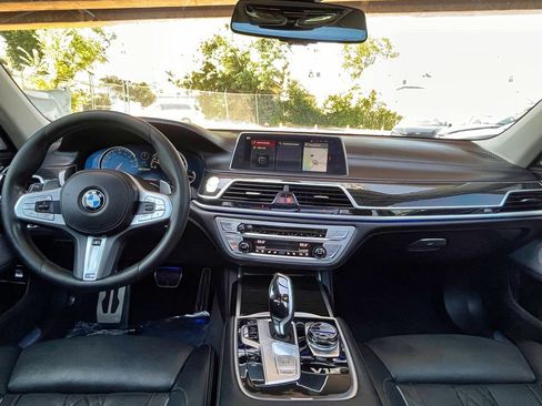 Used 2018 BMW M760i xDrive w/ Luxury Rear Seating Package AWD/4WD image 22