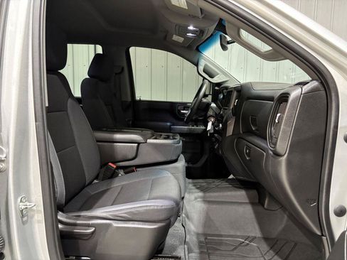 Used 2020 Chevrolet Silverado 2500 Custom w/ Custom Value Package AWD/4WD image 12