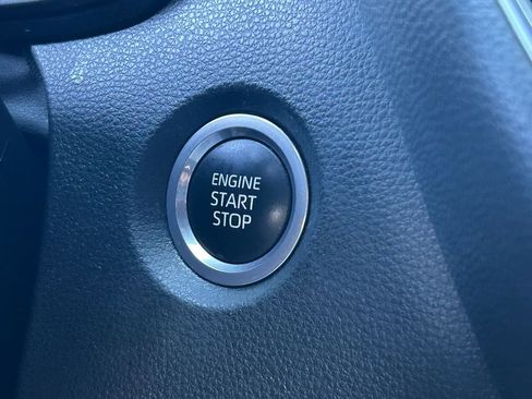 Used 2023 Toyota Corolla SE w/ SE Premium Package image 46