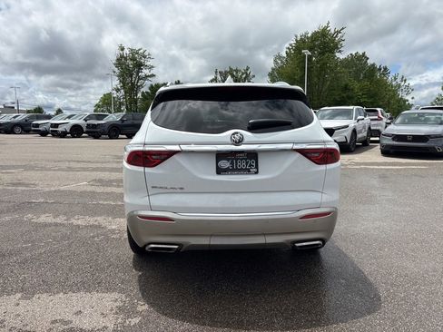 Used 2022 Buick Enclave Premium FWD image 6