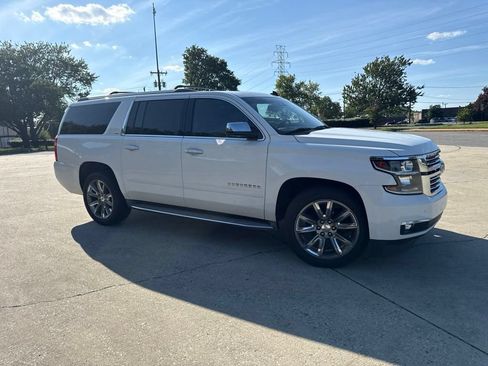 Used 2015 Chevrolet Suburban LTZ AWD/4WD image 8