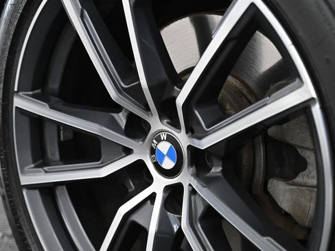 Used 2019 BMW 330i xDrive Sedan w/ Convenience Package image 30