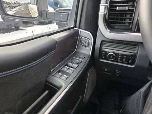 New 2026 Ford F250 Platinum image 18