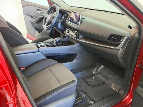 Used 2023 Nissan Rogue SV AWD/4WD image 28