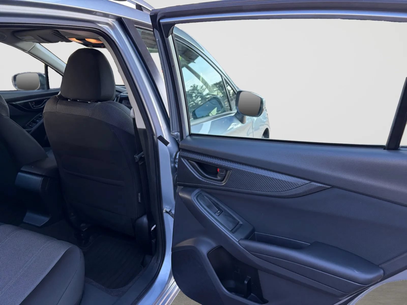 Used 2017 Subaru Impreza 2.0i Premium AWD/4WD image 17