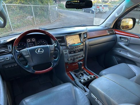Used 2009 Lexus LX 570 4WD image 15