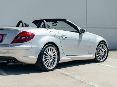 Used 2006 Mercedes-Benz SLK 55 AMG image 59