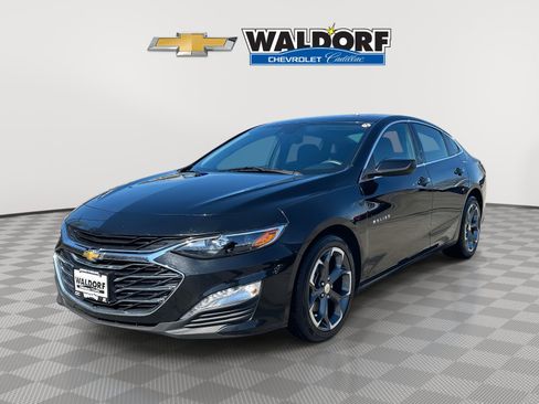 Used 2023 Chevrolet Malibu LT w/ Driver Confidence Package image 3
