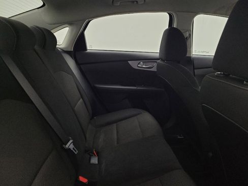 Used 2023 Kia Forte LXS w/ LXS Technology Package image 19