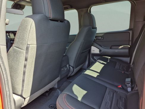 New 2026 Nissan Frontier Pro-X w/ Pro-X Convenience Package RWD image 16