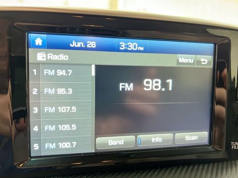 Used 2021 Hyundai Tucson SE FWD image 13