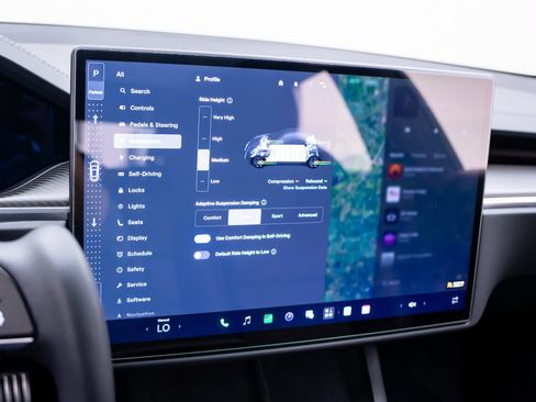 Used 2023 Tesla Model S Plaid AWD/4WD image 32