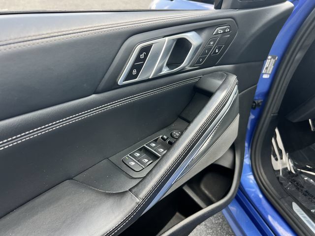 Used 2020 BMW X6 M50i AWD/4WD image 11