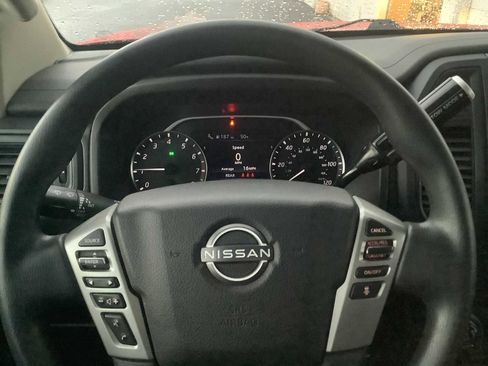 Used 2023 Nissan Titan SV image 16