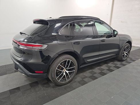 Used 2022 Porsche Macan w/ Premium Package Plus AWD/4WD image 6