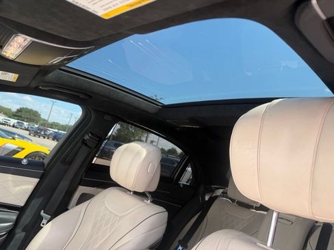 Used 2020 Mercedes-Benz S 560 Sedan image 27