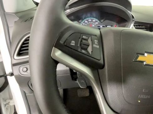 Used 2022 Chevrolet Trax LT w/ Driver Confidence Package AWD/4WD image 27