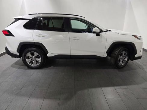 Used 2025 Toyota RAV4 XLE image 6