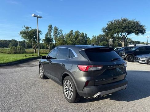 Used 2020 Ford Escape Titanium w/ Titanium Premium Package 2.0 AWD/4WD image 4