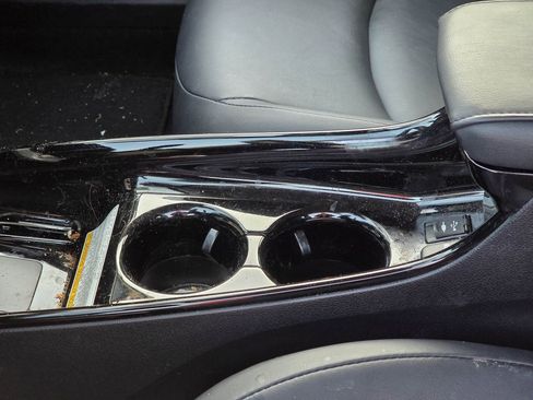 Used 2017 Toyota Prius Four Touring w/ Protection Package image 12