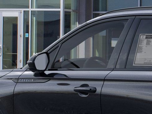 New 2026 Lincoln Corsair Reserve image 42