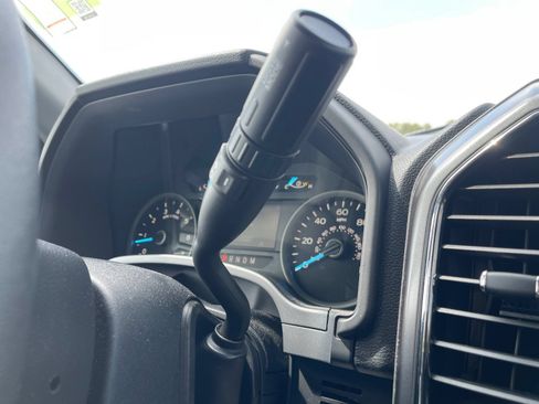 Used 2019 Ford F150 XLT w/ Equipment Group 302A Luxury AWD/4WD image 24