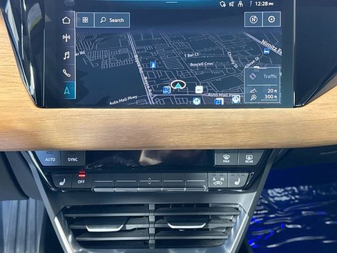 Used 2023 Audi e-tron GT Prestige w/ Prestige Package image 12