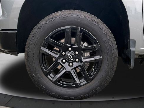Used 2025 Chevrolet Silverado 1500 LT Trail Boss w/ Convenience Package II AWD/4WD image 34